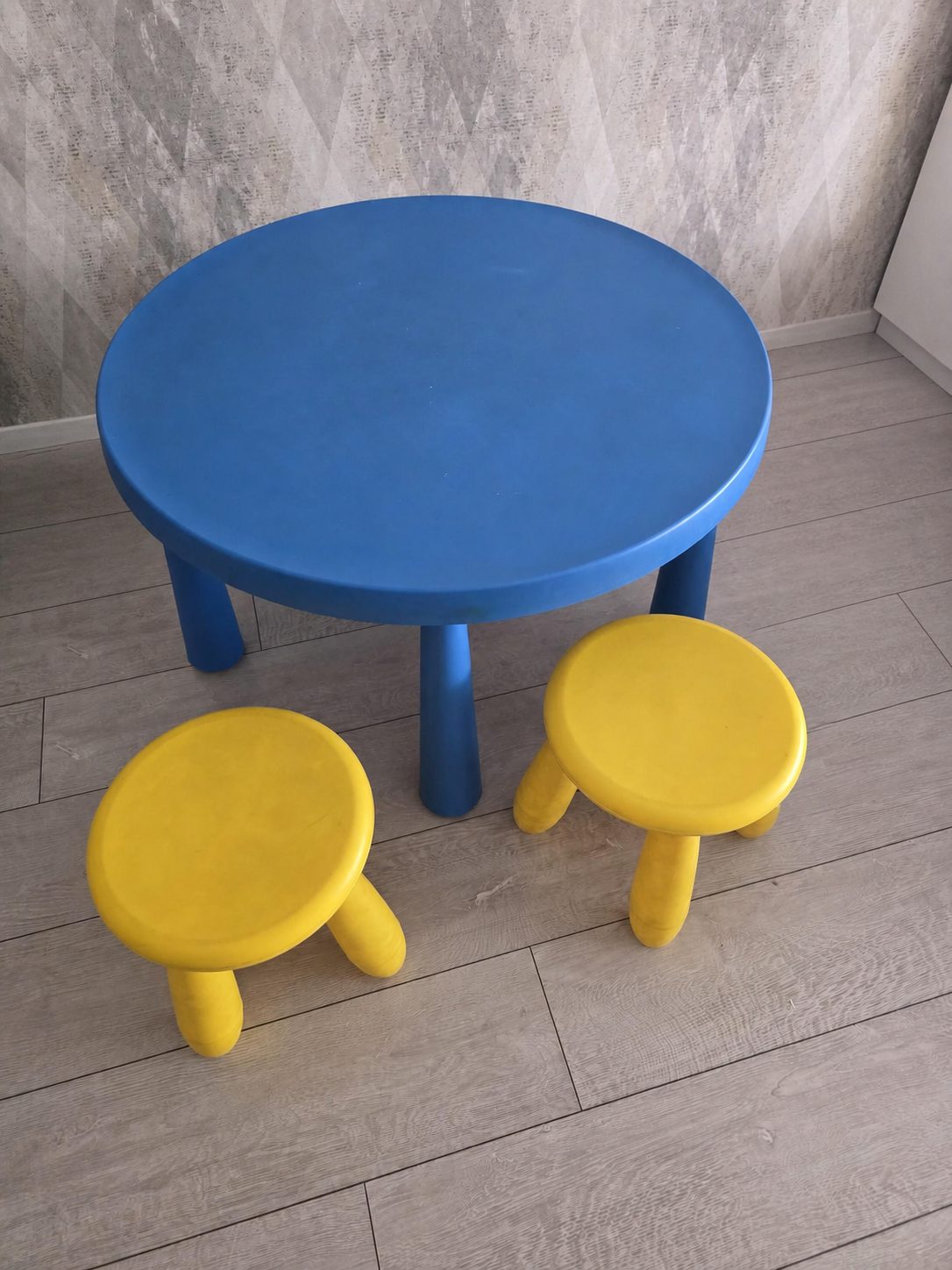 Детский стол IKEA